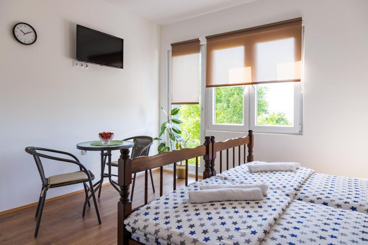 Vila Peristeron 골루바츠 외부 사진